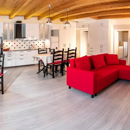 Appartamento Incantevole Con Parcheggio Privato Casteldidone ภายนอก รูปภาพ